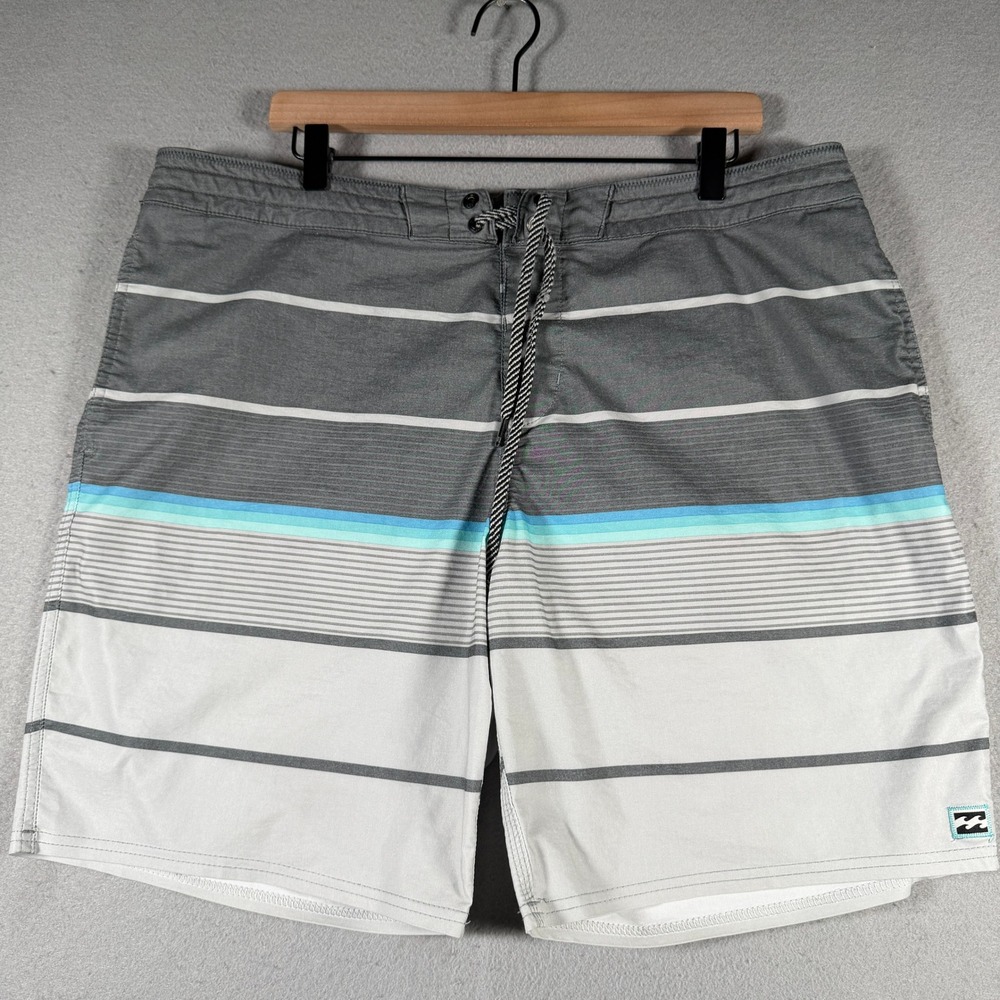 Billabong Lo Tides Spinner Board Shorts Mens 38 Grey White Blue Striped M125JSLT